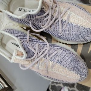 Yeezy Boost 350 - Size 8.5 Men/10 Women